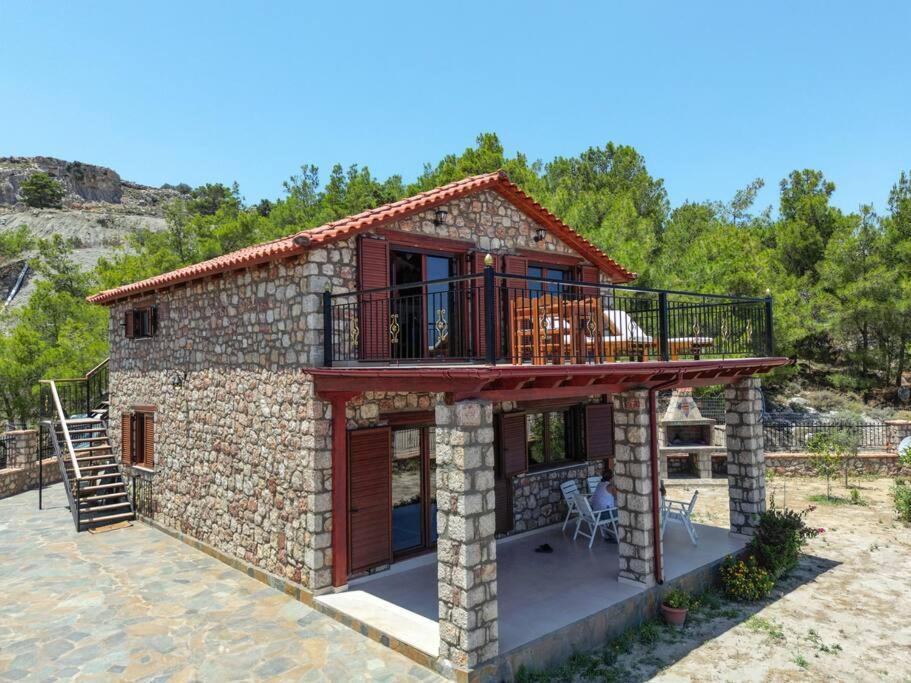 Petronas Land House 2 Villa Archangelos  Exterior foto